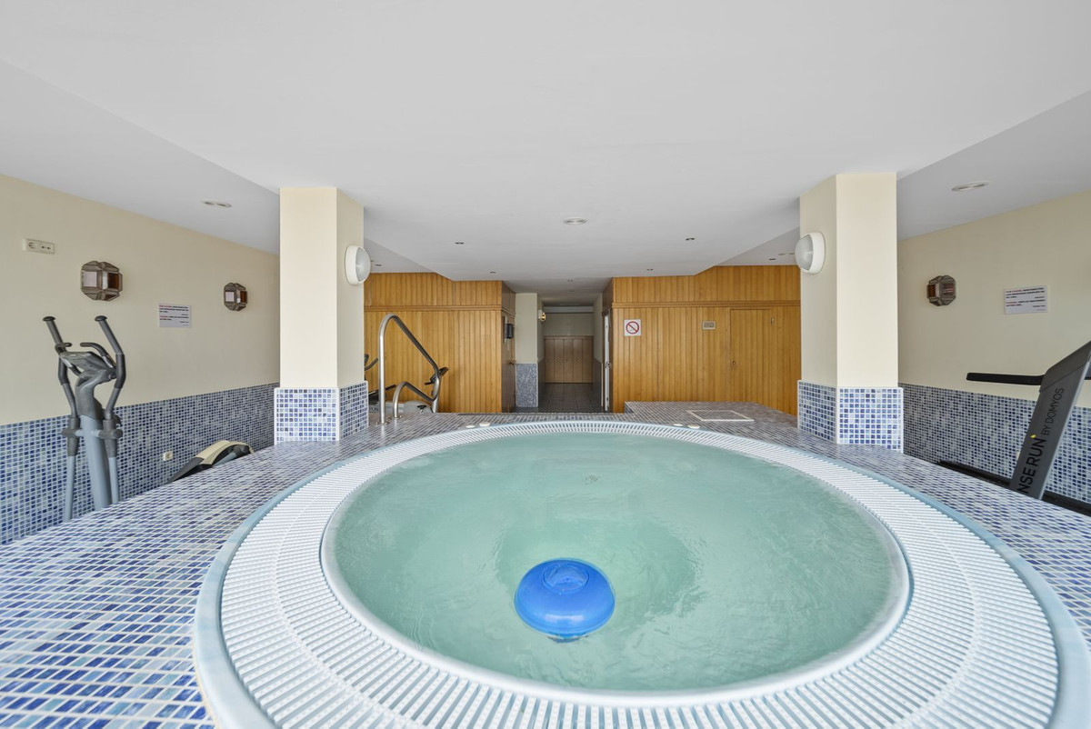 2 Bed Apartment for sale in Benalmadena Costa Del Sol, Málaga, Spain