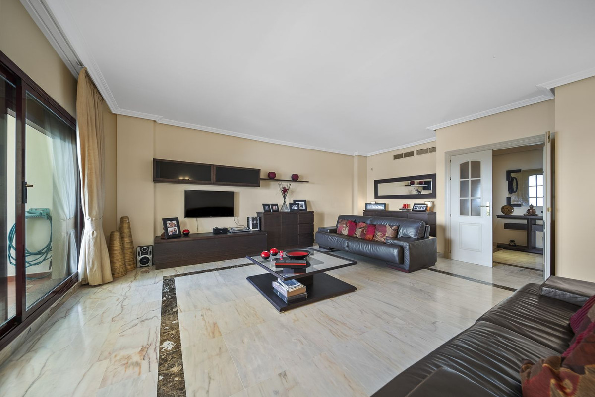 2 Bed Apartment for sale in Benalmadena Costa Del Sol, Málaga, Spain