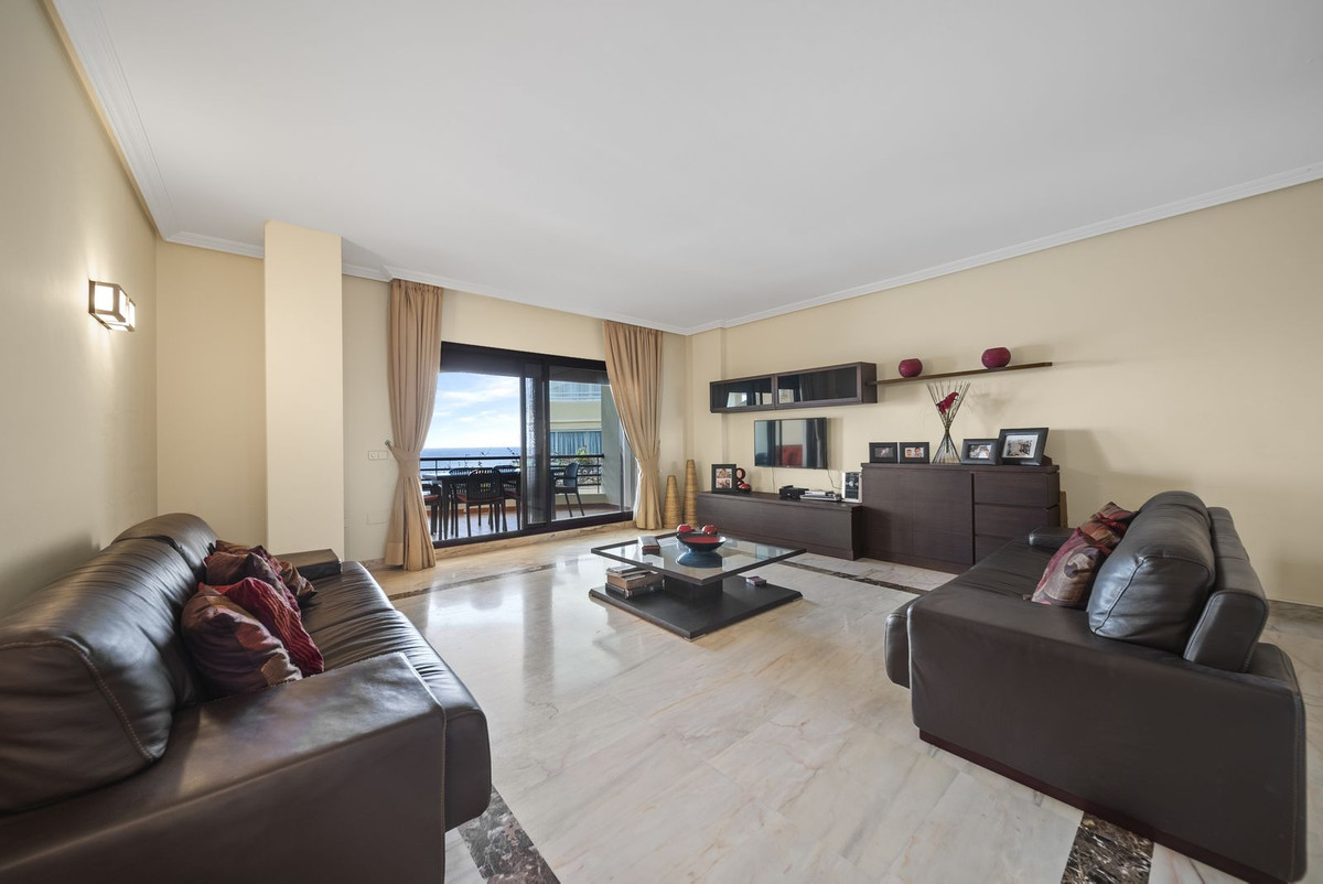 2 Bed Apartment for sale in Benalmadena Costa Del Sol, Málaga, Spain
