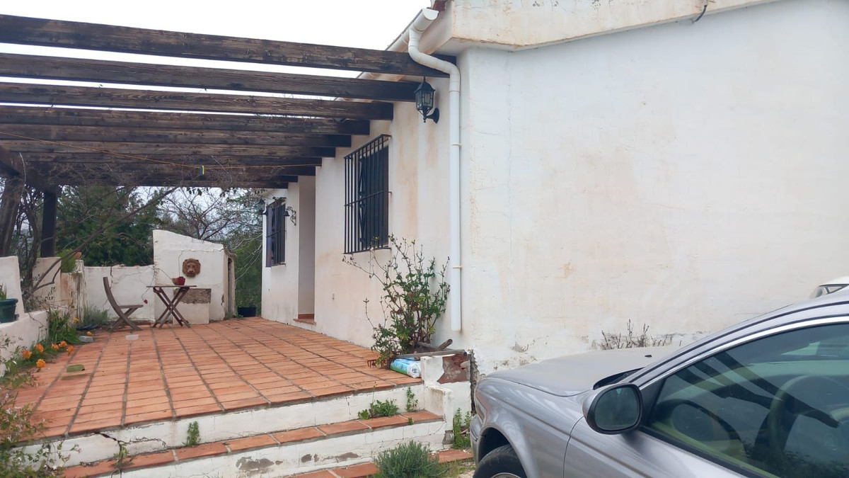 Se vende Finca - Cortijo de 3 dormitorios en Costa Del Sol East, Málaga, España