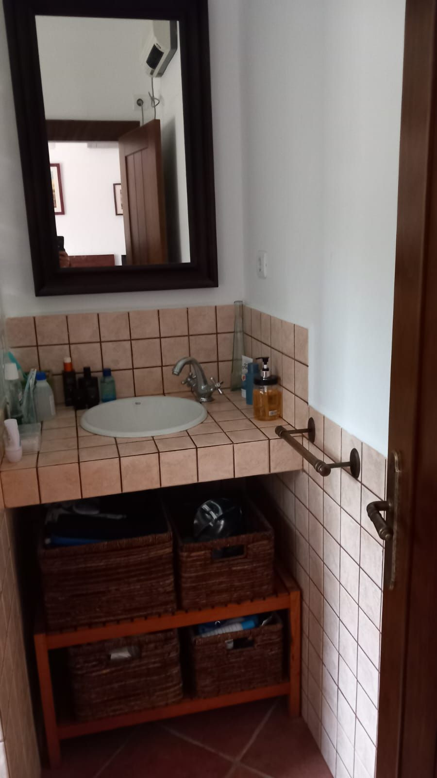 Se vende Finca - Cortijo de 3 dormitorios en Costa Del Sol East, Málaga, España