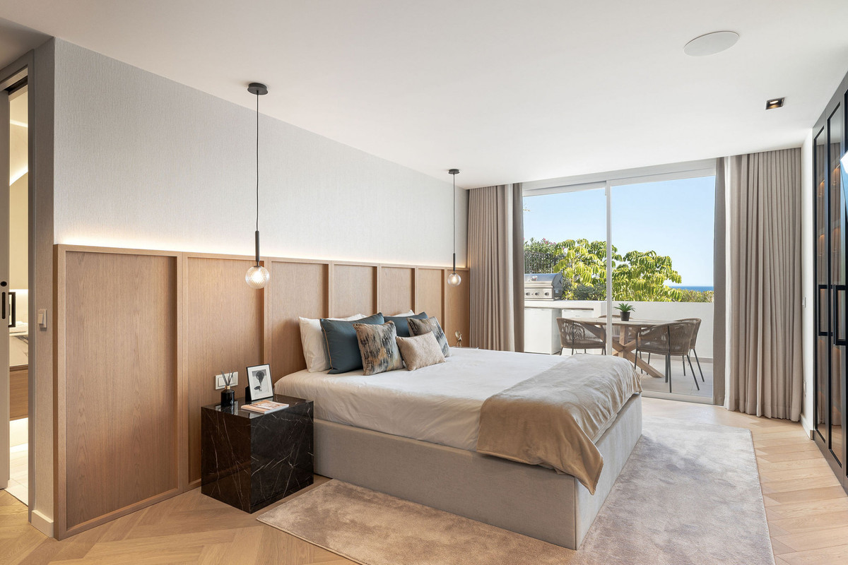 4 Bed Townhouse for sale in The Golden Mile Costa Del Sol, Málaga, Spain