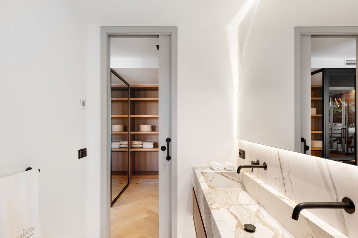 4 Bed Townhouse for sale in The Golden Mile Costa Del Sol, Málaga, Spain
