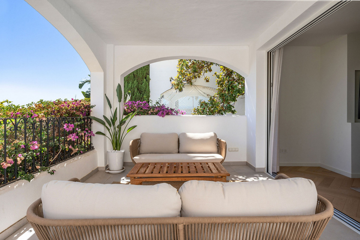 4 Bed Townhouse for sale in The Golden Mile Costa Del Sol, Málaga, Spain