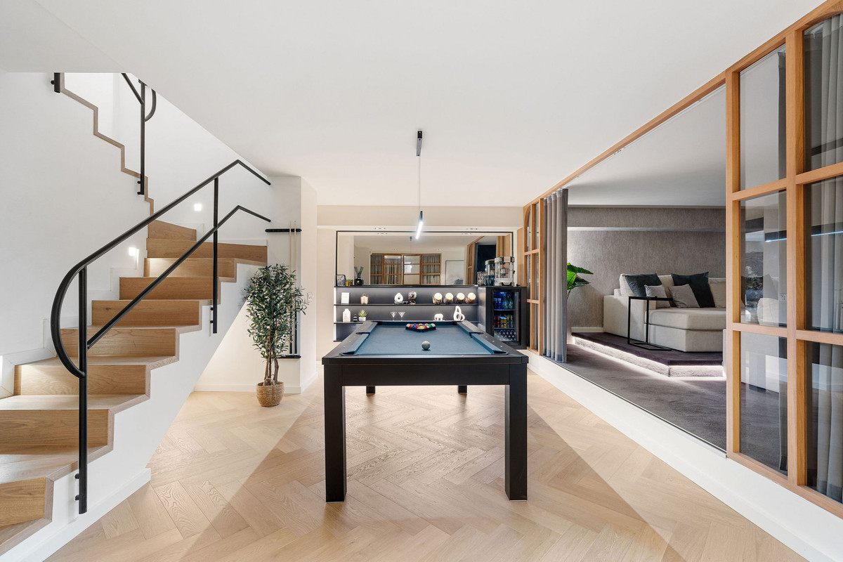 4 Bed Townhouse for sale in The Golden Mile Costa Del Sol, Málaga, Spain