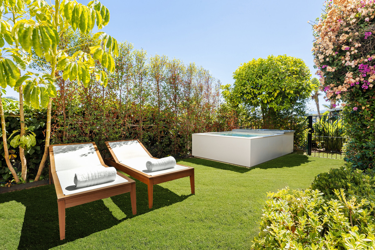 4 Bed Townhouse for sale in The Golden Mile Costa Del Sol, Málaga, Spain