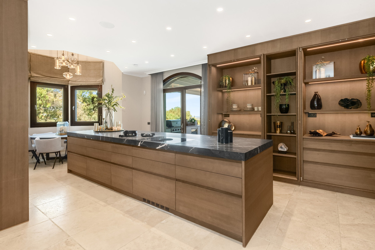 Se vende Villa - Chalet de 7 dormitorios en Costa Del Sol, Málaga, España