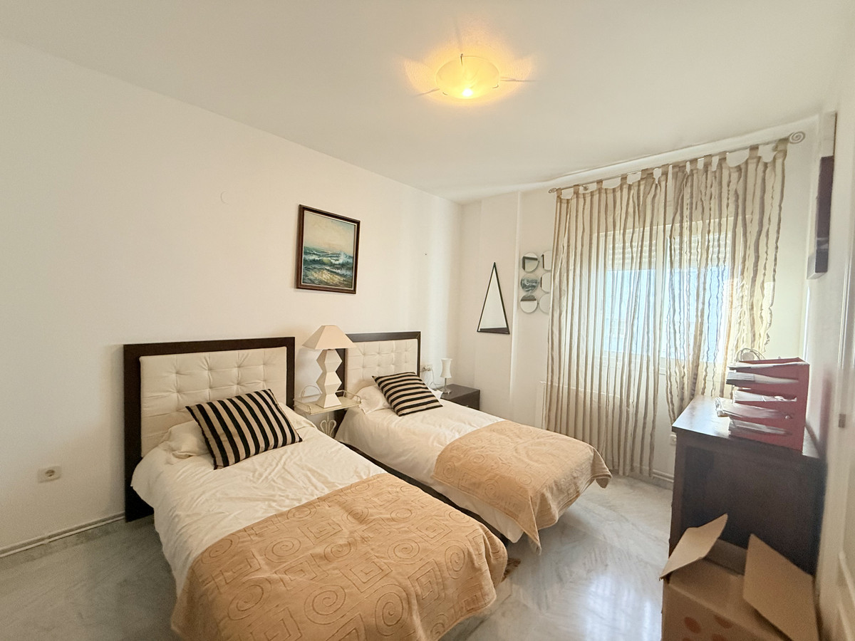 4 Bed Apartment for sale in The Golden Mile Costa Del Sol, Málaga, Spain