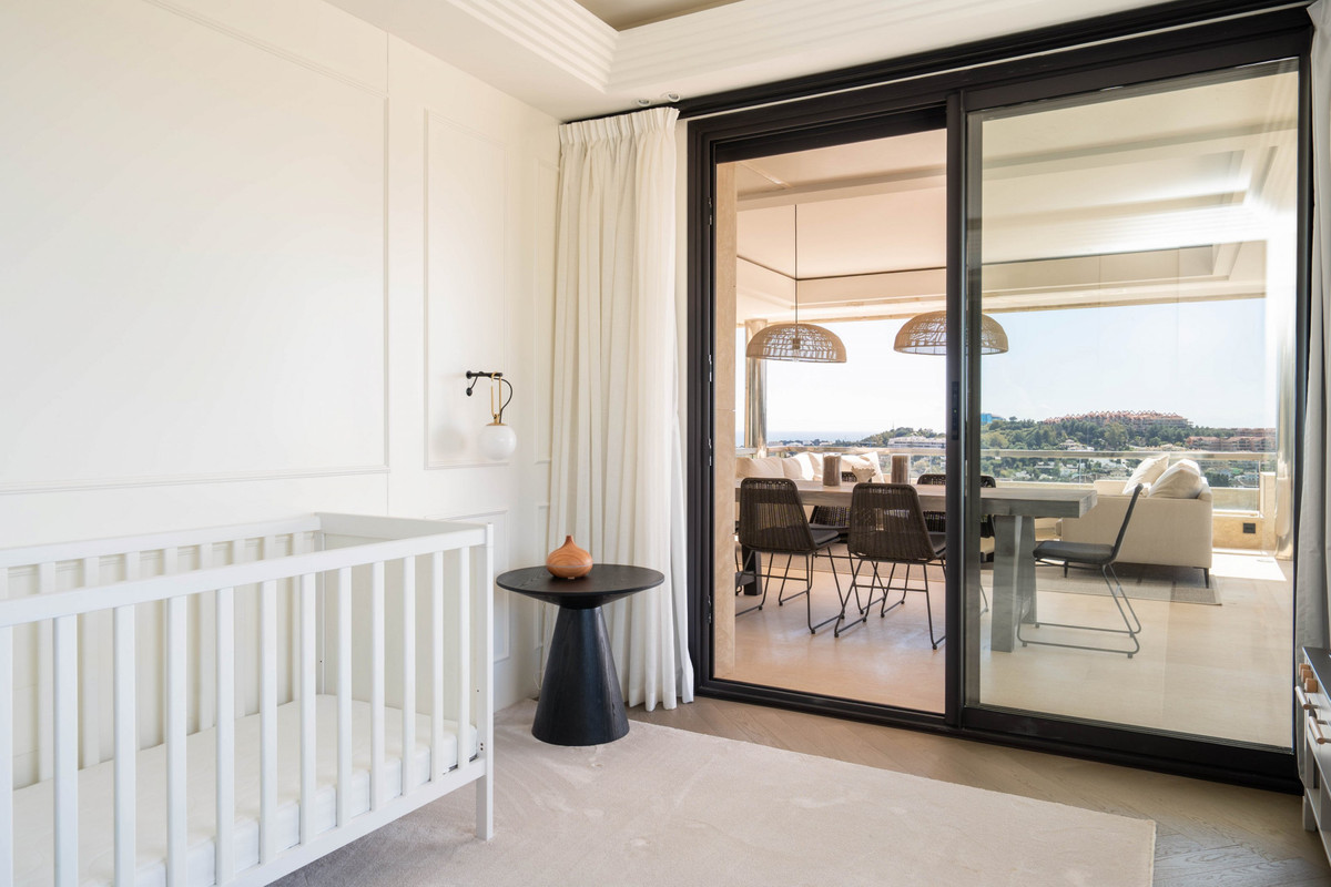 3 Bed Apartment for sale in Nueva Andalucía Costa Del Sol, Málaga, Spain