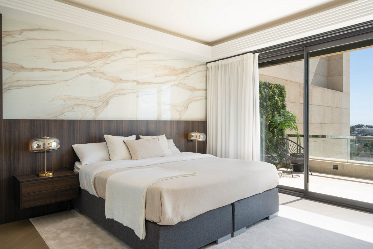 3 Bed Apartment for sale in Nueva Andalucía Costa Del Sol, Málaga, Spain