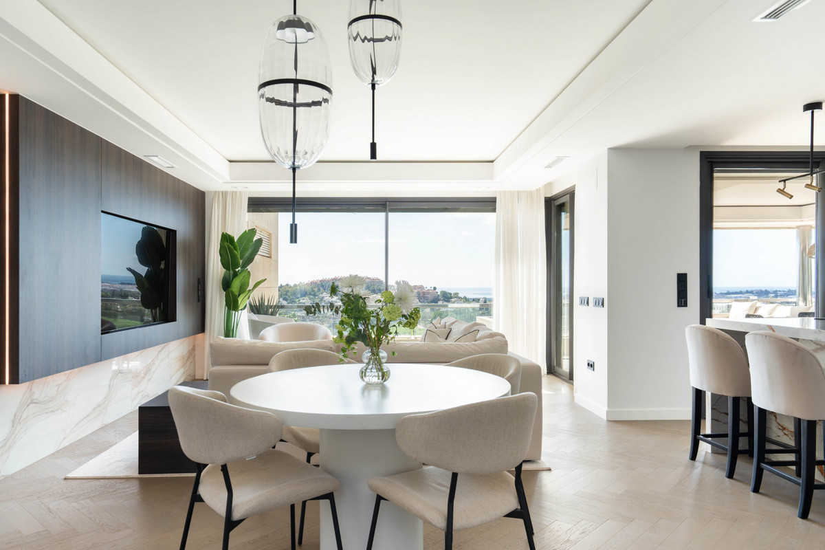3 Bed Apartment for sale in Nueva Andalucía Costa Del Sol, Málaga, Spain