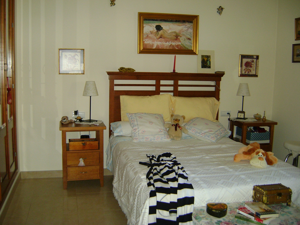 Se vende Villa - Chalet de 3 dormitorios en Costa Del Sol, Málaga, España