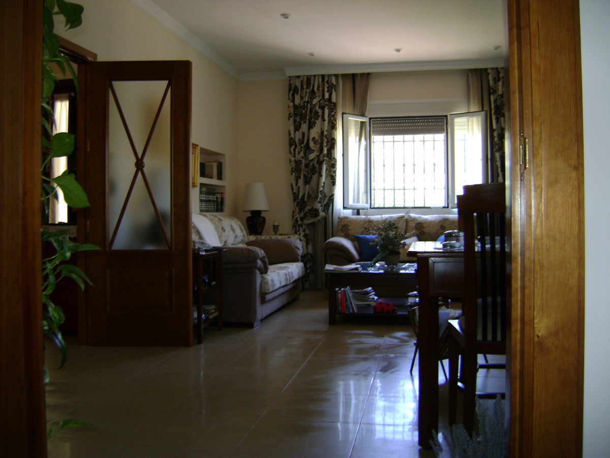 Se vende Villa - Chalet de 3 dormitorios en Costa Del Sol, Málaga, España