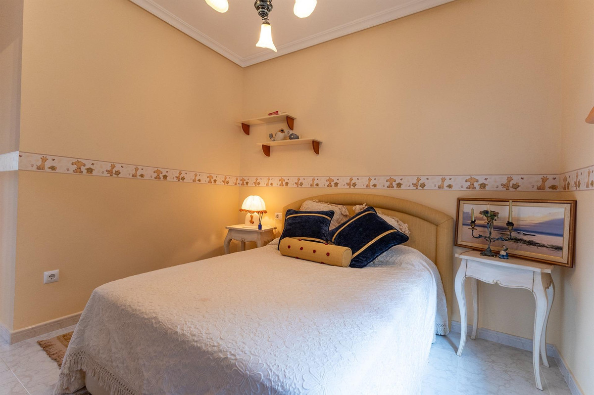 5 Bed Townhouse for sale in Ciudad Quesada Costa Blanca, Alicante, Spain