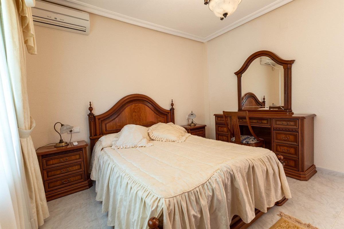 5 Bed Townhouse for sale in Ciudad Quesada Costa Blanca, Alicante, Spain
