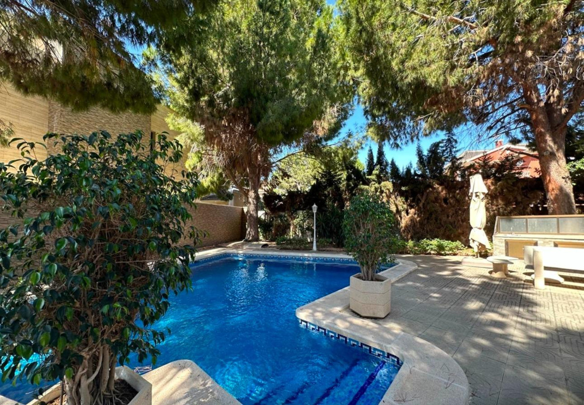 5 Bed Townhouse for sale in Ciudad Quesada Costa Blanca, Alicante, Spain