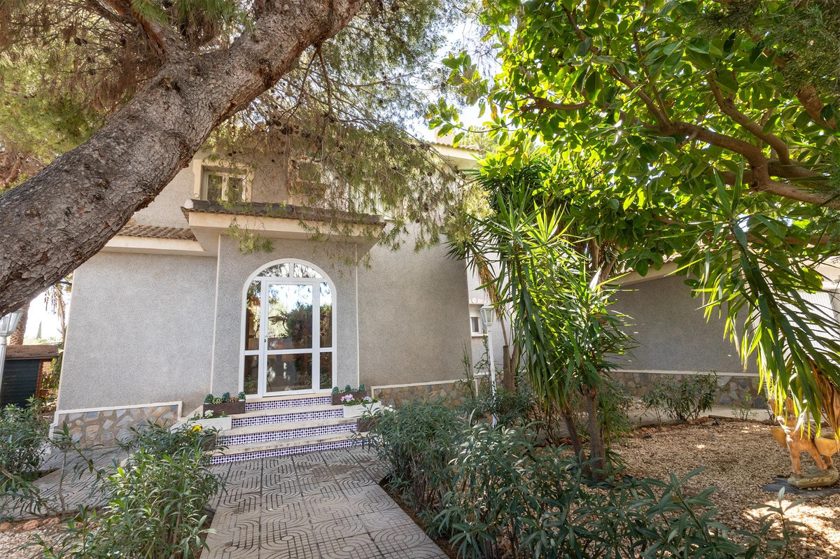 5 Bed Townhouse for sale in Ciudad Quesada Costa Blanca, Alicante, Spain