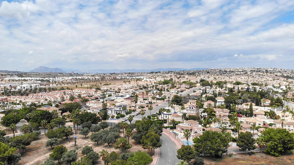 5 Bed Townhouse for sale in Ciudad Quesada Costa Blanca, Alicante, Spain