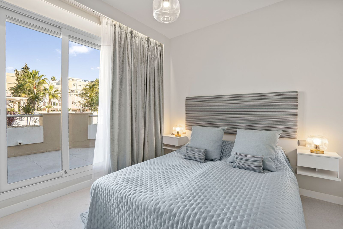 3 Bed Apartment for sale in Nueva Andalucía Costa Del Sol, Málaga, Spain