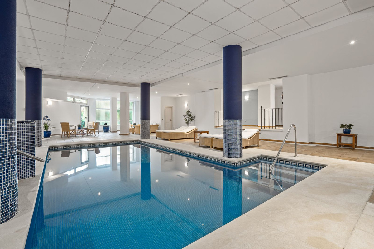 3 Bed Apartment for sale in Nueva Andalucía Costa Del Sol, Málaga, Spain