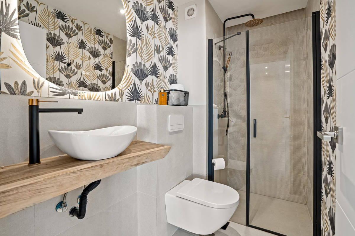 3 Bed Apartment for sale in Nueva Andalucía Costa Del Sol, Málaga, Spain