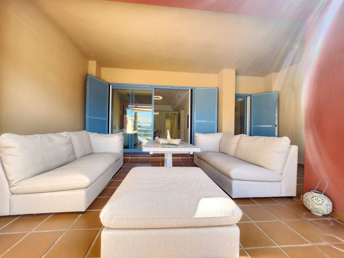 Se vende Apartamento Planta Baja de 2 dormitorios en Costa Del Sol, Cadiz, España