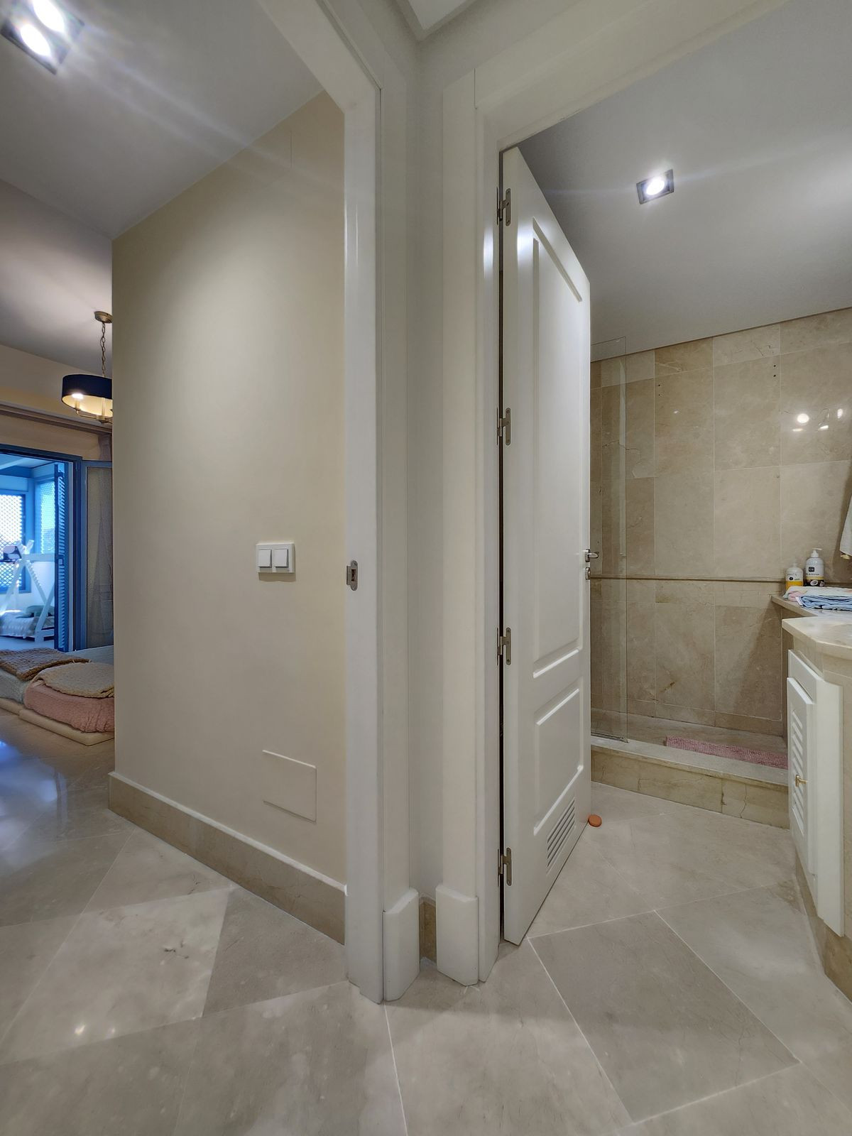 Se vende Apartamento Planta Baja de 2 dormitorios en Costa Del Sol, Cadiz, España
