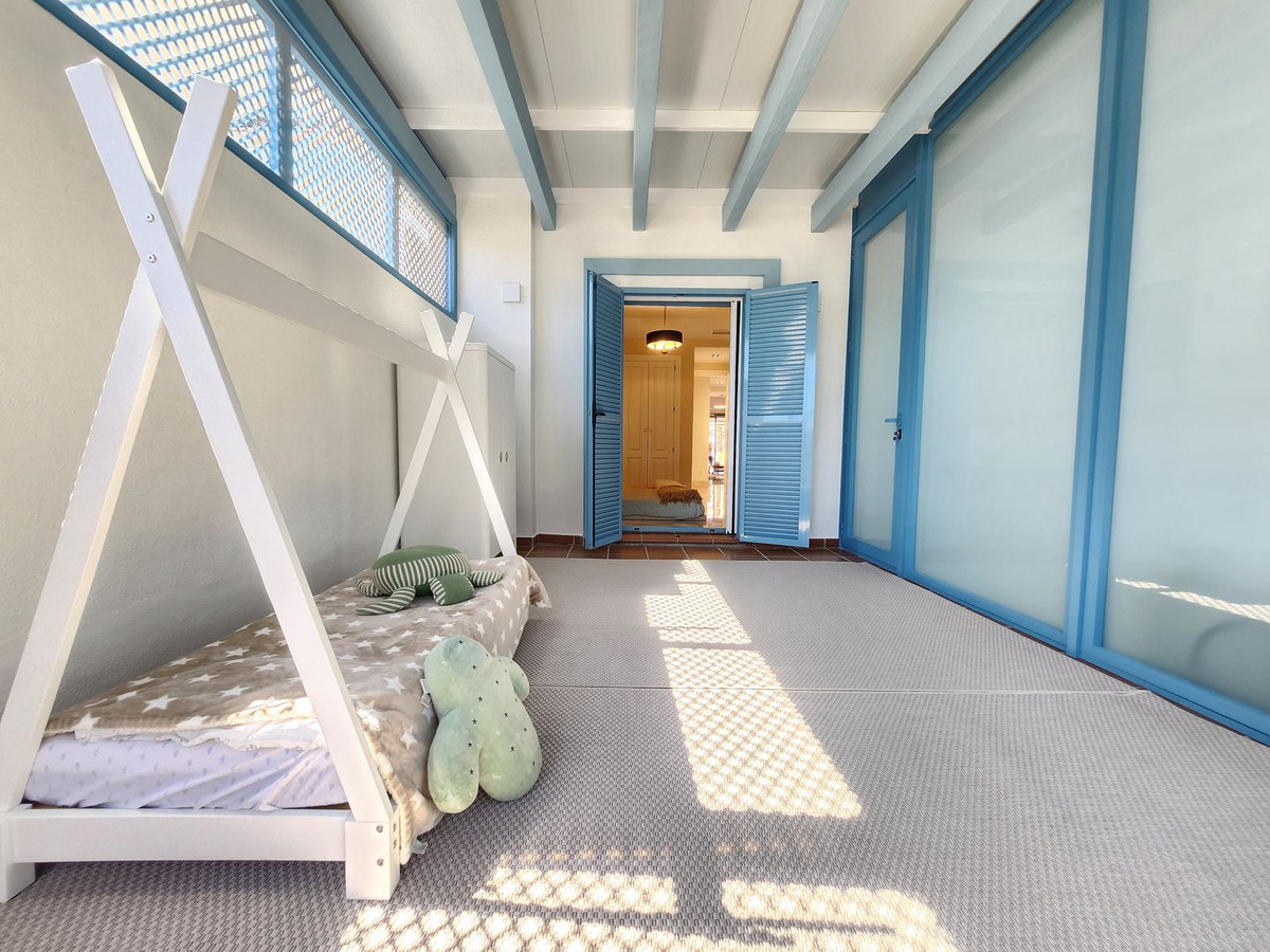 Se vende Apartamento Planta Baja de 2 dormitorios en Costa Del Sol, Cadiz, España