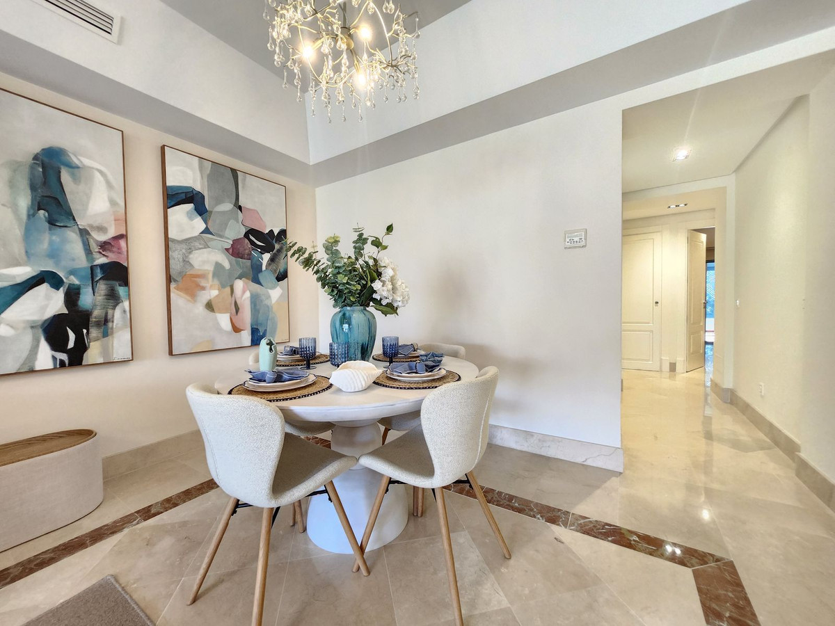 Se vende Apartamento Planta Baja de 2 dormitorios en Costa Del Sol, Cadiz, España