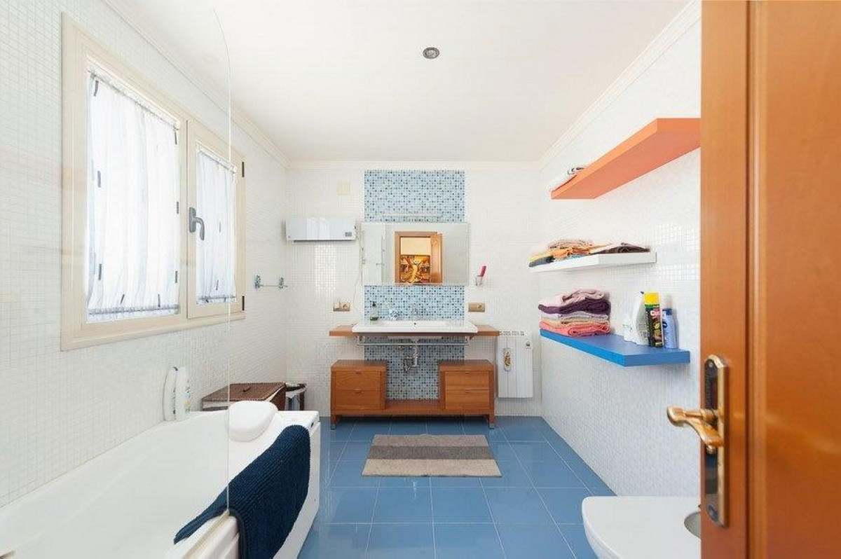 4 Bed Townhouse for sale in Playamar Costa Del Sol, Málaga, Spain