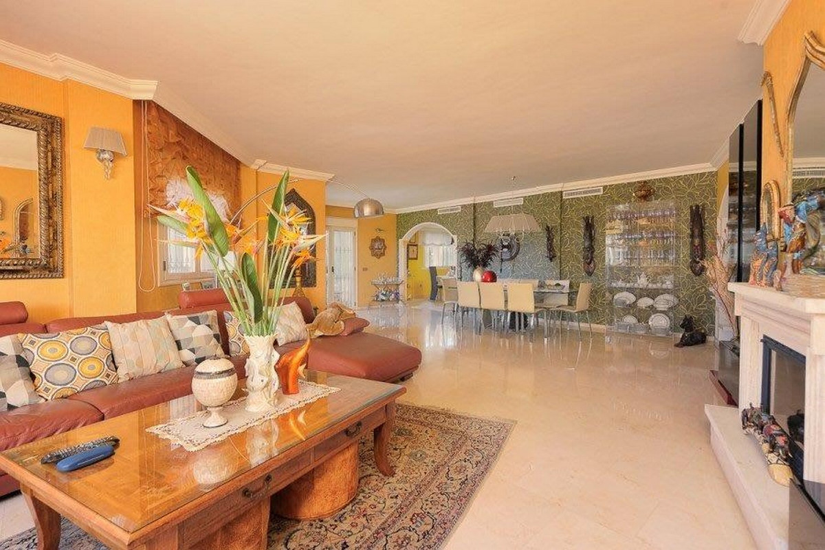 4 Bed Townhouse for sale in Playamar Costa Del Sol, Málaga, Spain