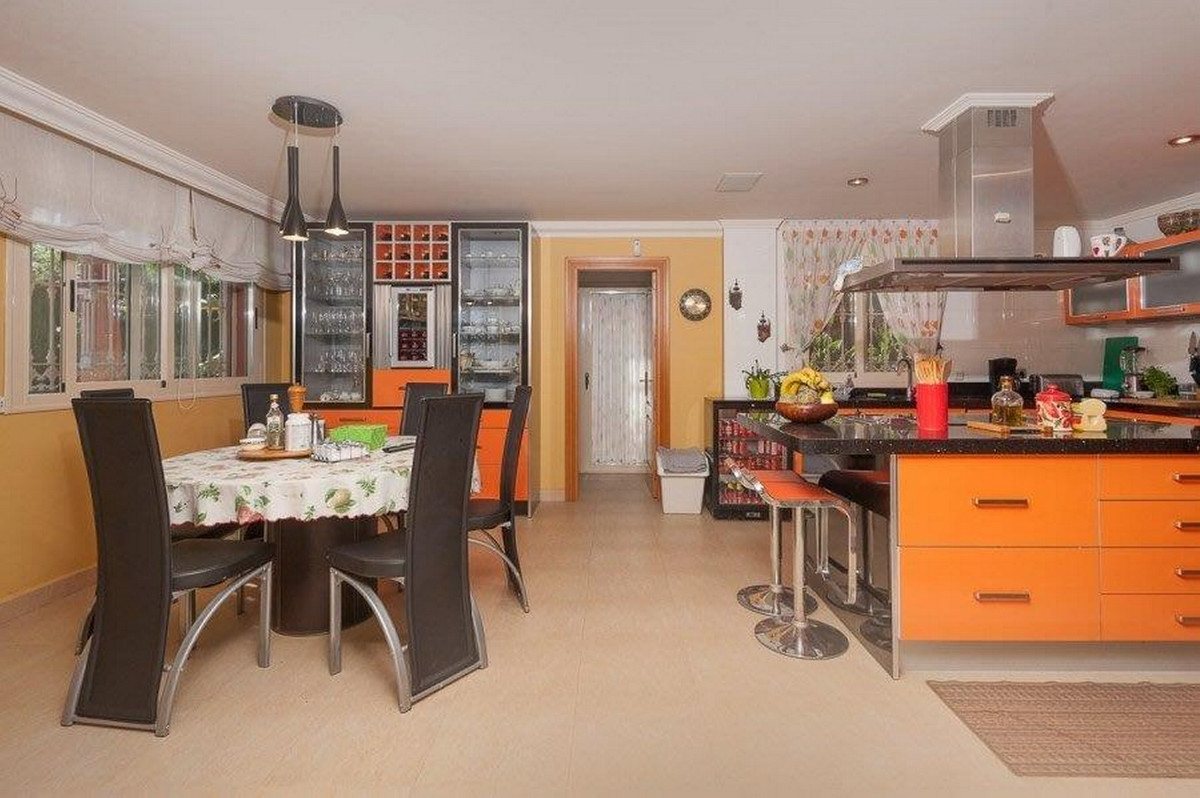 4 Bed Townhouse for sale in Playamar Costa Del Sol, Málaga, Spain