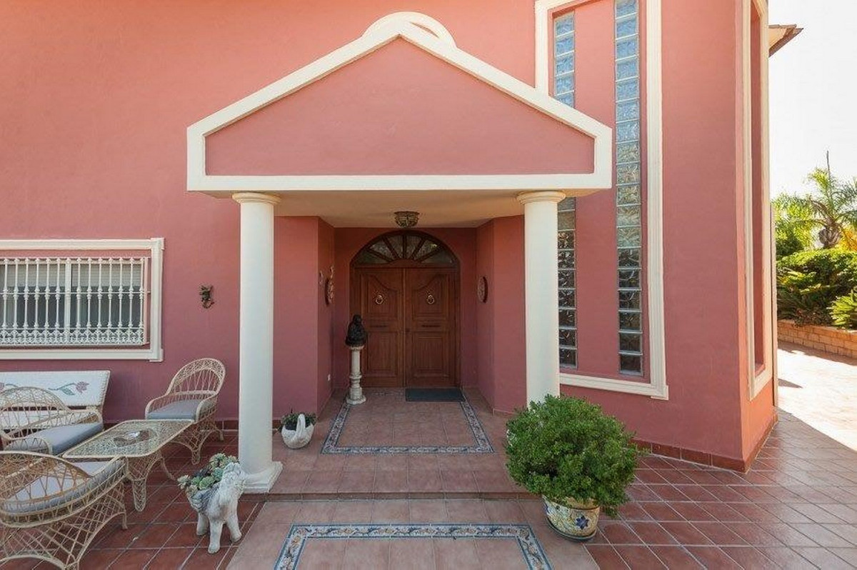 4 Bed Townhouse for sale in Playamar Costa Del Sol, Málaga, Spain