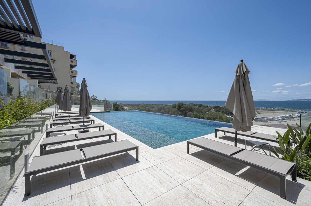 2 Bed Apartment for sale in Estepona Costa Del Sol, Málaga, Spain