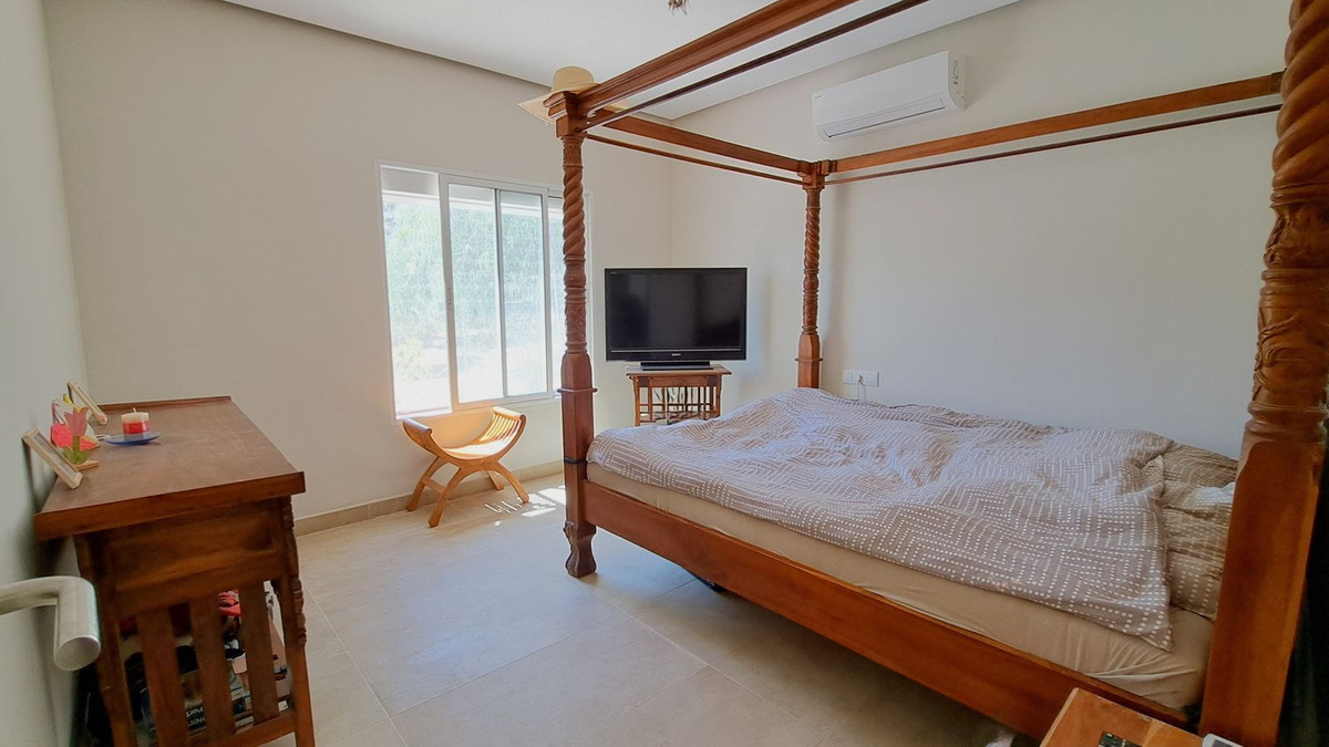 Se vende Villa - Chalet de 3 dormitorios en Costa Blanca, Alicante, España