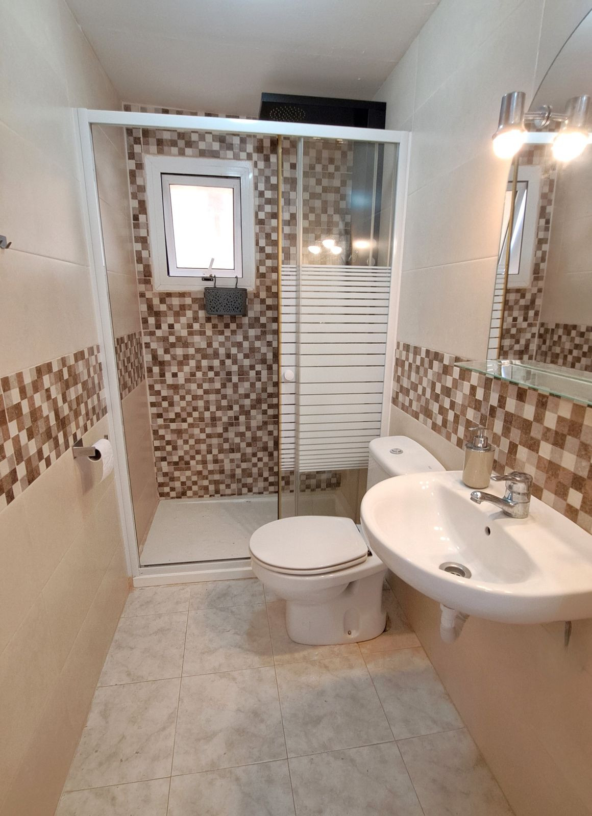 Se vende Villa - Chalet de 3 dormitorios en Costa Blanca, Alicante, España