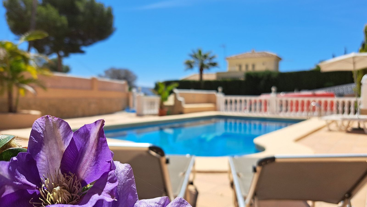 Se vende Villa - Chalet de 3 dormitorios en Costa Blanca, Alicante, España