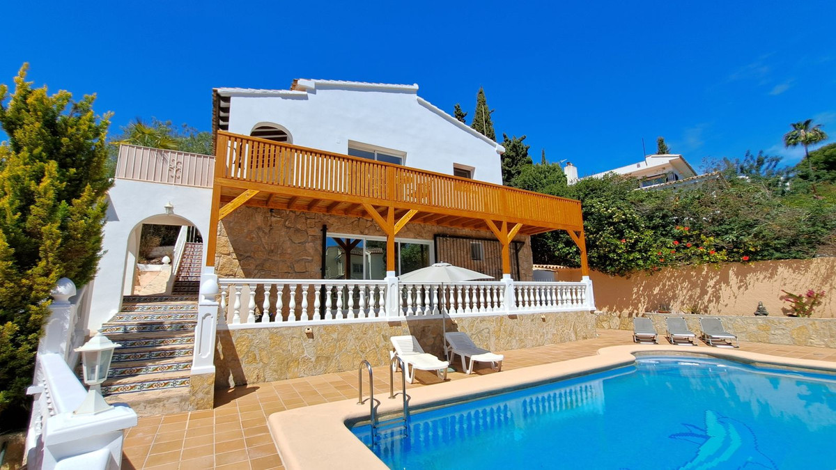 Se vende Villa - Chalet de 3 dormitorios en Costa Blanca, Alicante, España