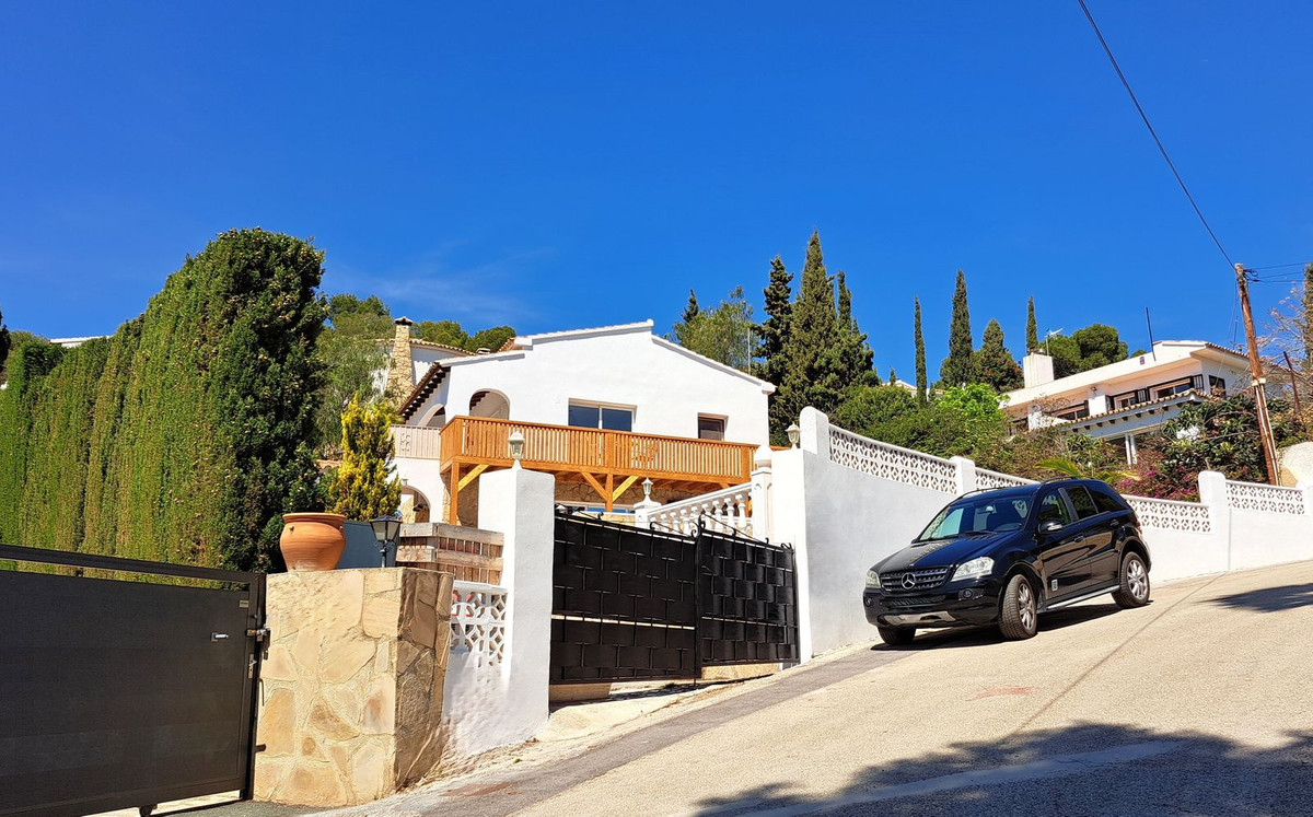 Se vende Villa - Chalet de 3 dormitorios en Costa Blanca, Alicante, España