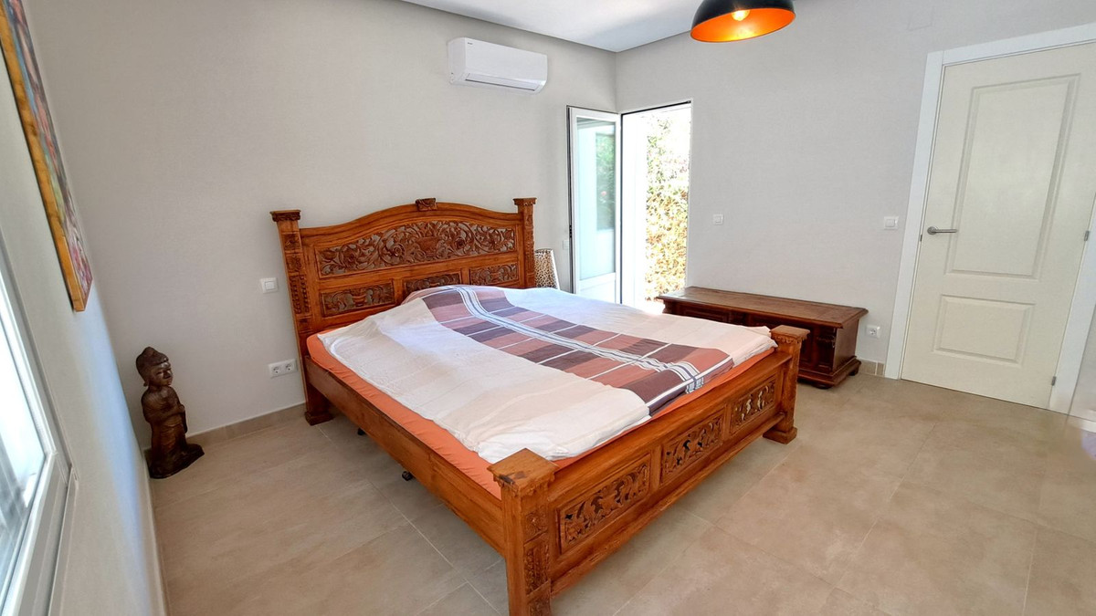 Se vende Villa - Chalet de 3 dormitorios en Costa Blanca, Alicante, España