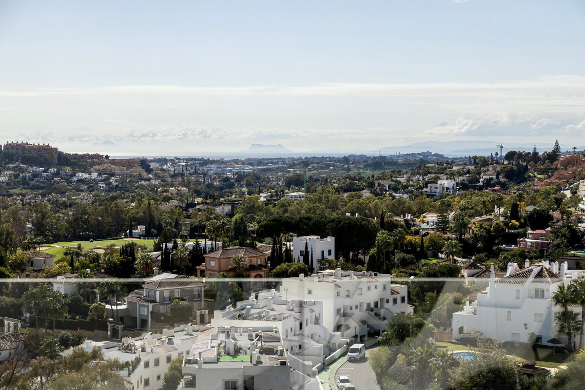 2 Bed Apartment for sale in Marbella Costa Del Sol, Málaga, Spain