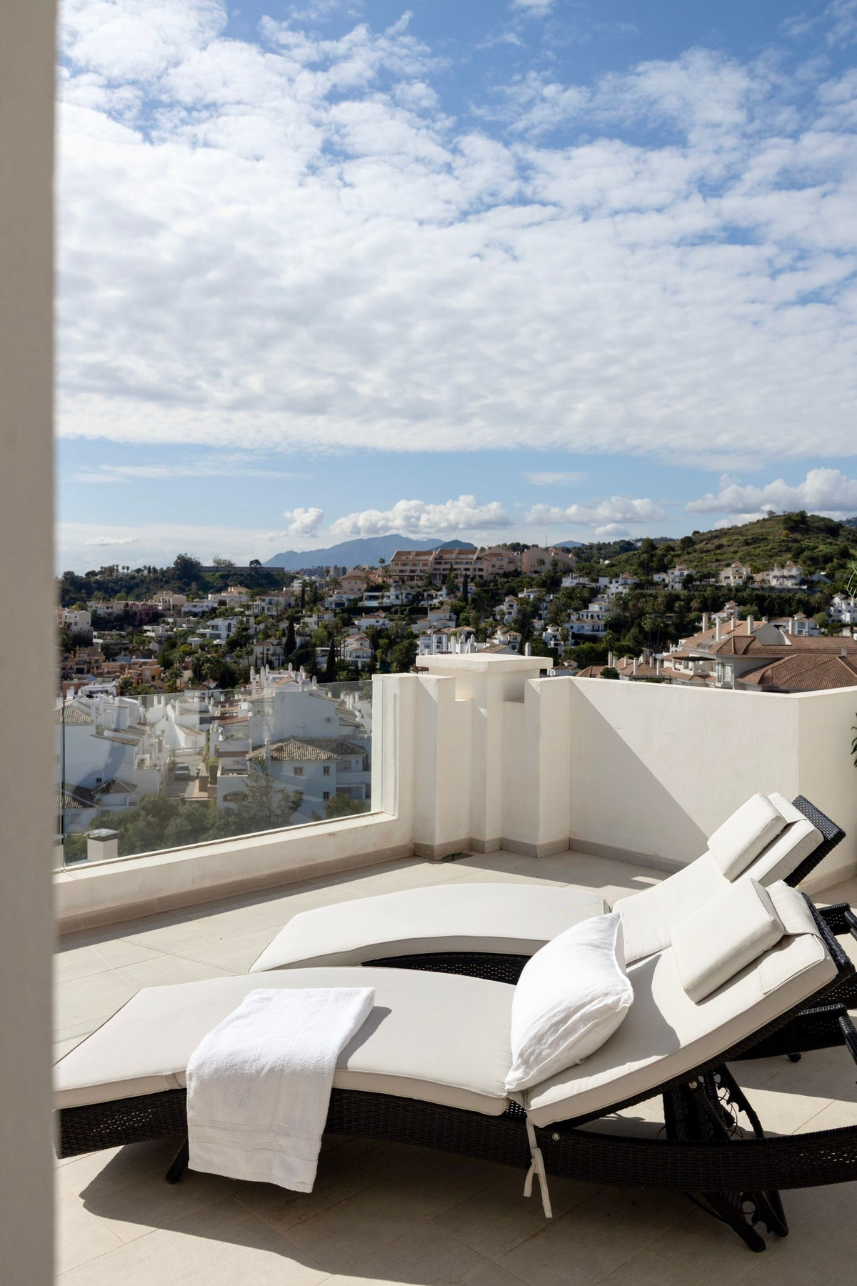 2 Bed Apartment for sale in Marbella Costa Del Sol, Málaga, Spain