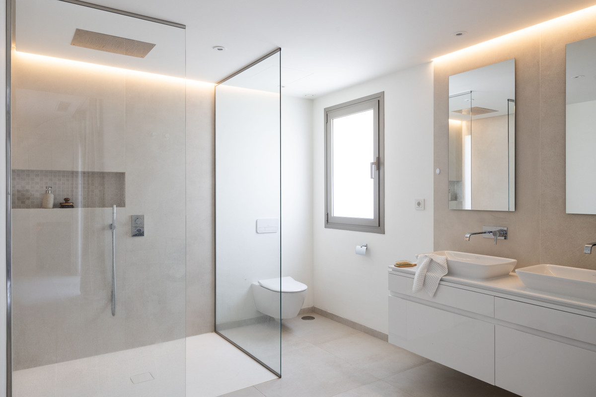 2 Bed Apartment for sale in Marbella Costa Del Sol, Málaga, Spain