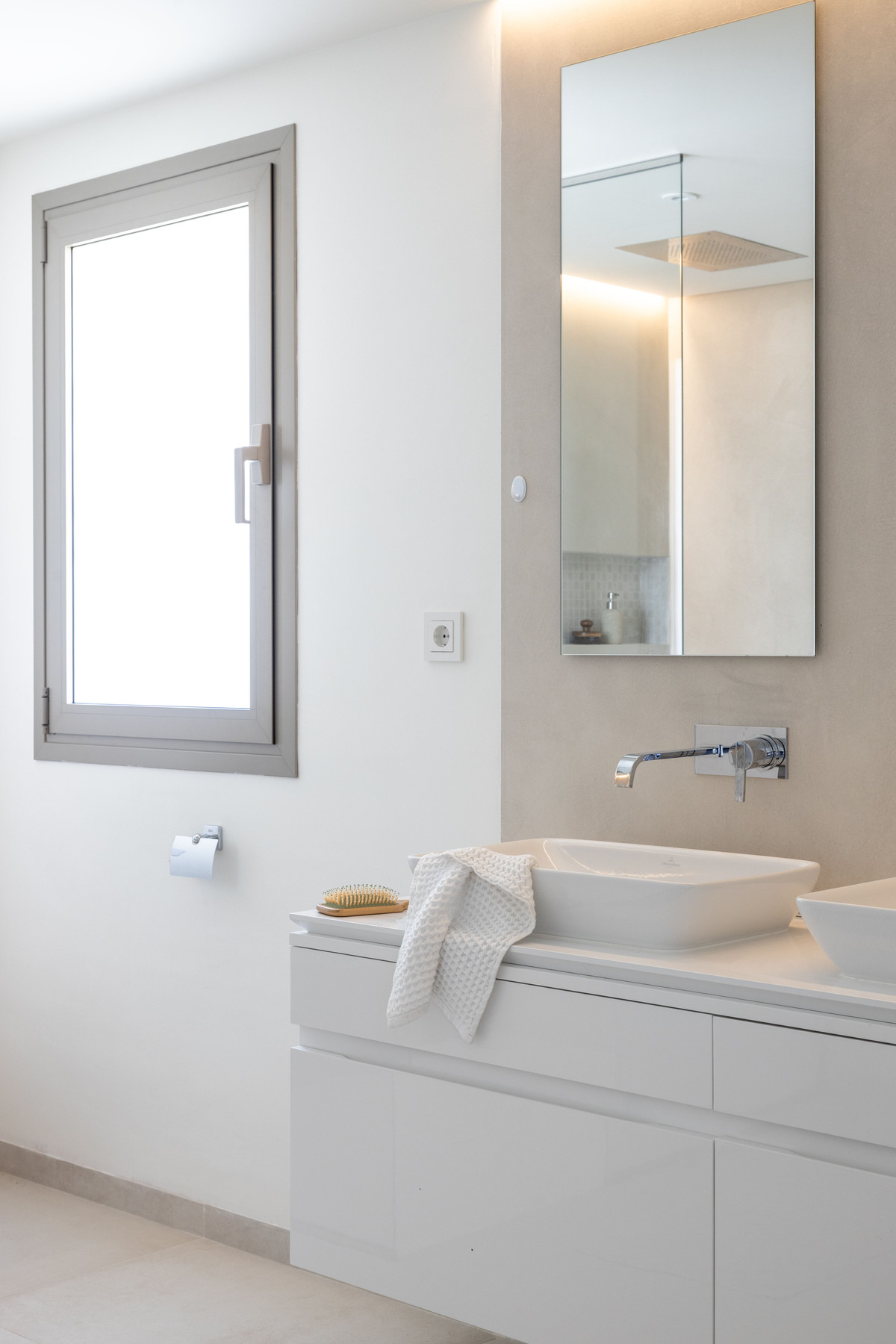 2 Bed Apartment for sale in Marbella Costa Del Sol, Málaga, Spain