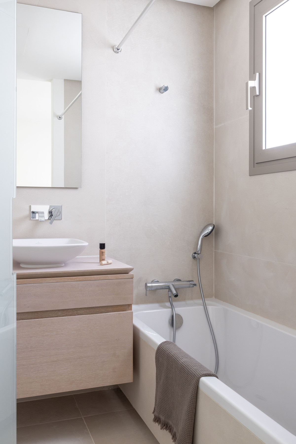 2 Bed Apartment for sale in Marbella Costa Del Sol, Málaga, Spain
