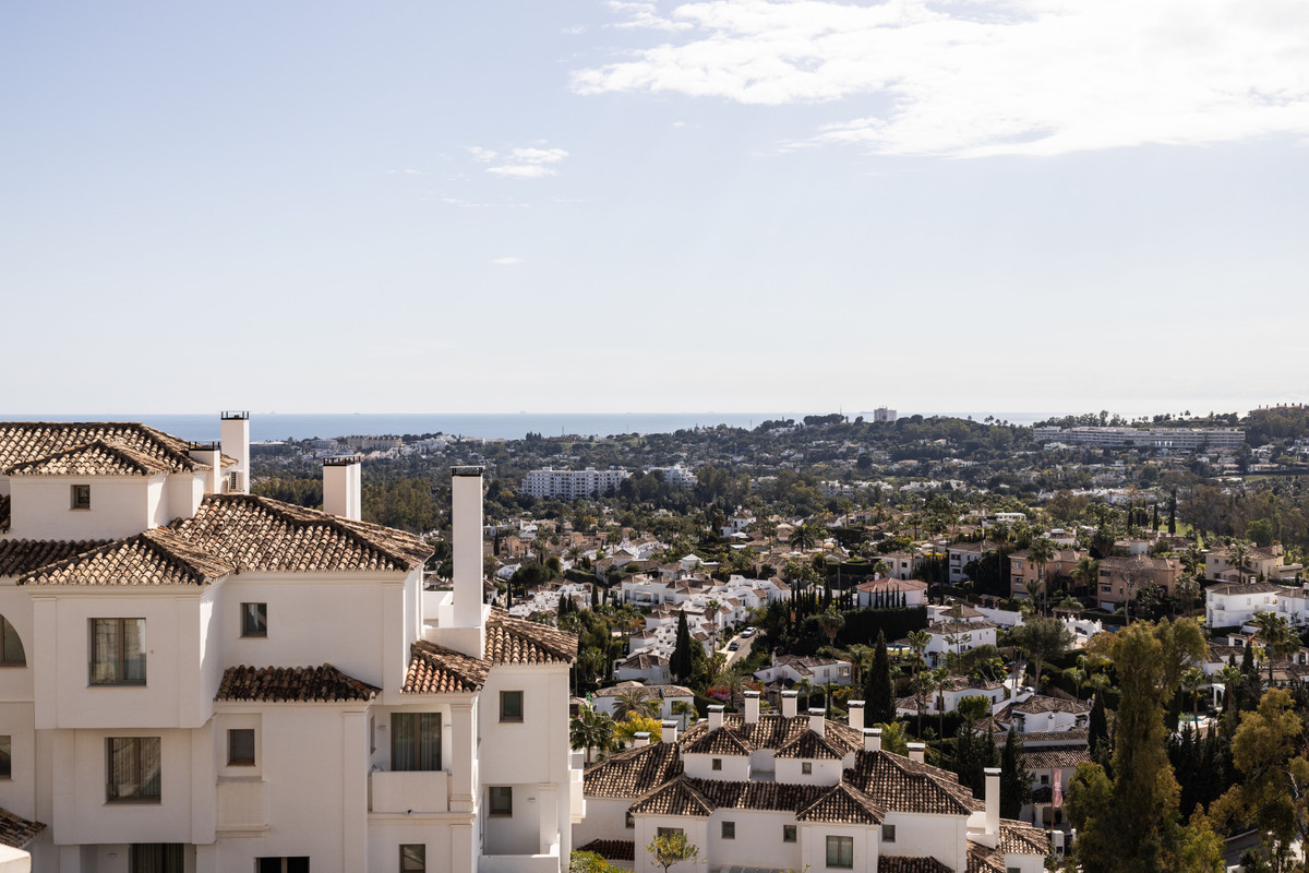 2 Bed Apartment for sale in Marbella Costa Del Sol, Málaga, Spain