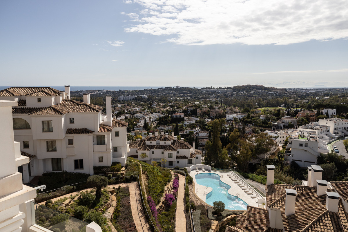 2 Bed Apartment for sale in Marbella Costa Del Sol, Málaga, Spain