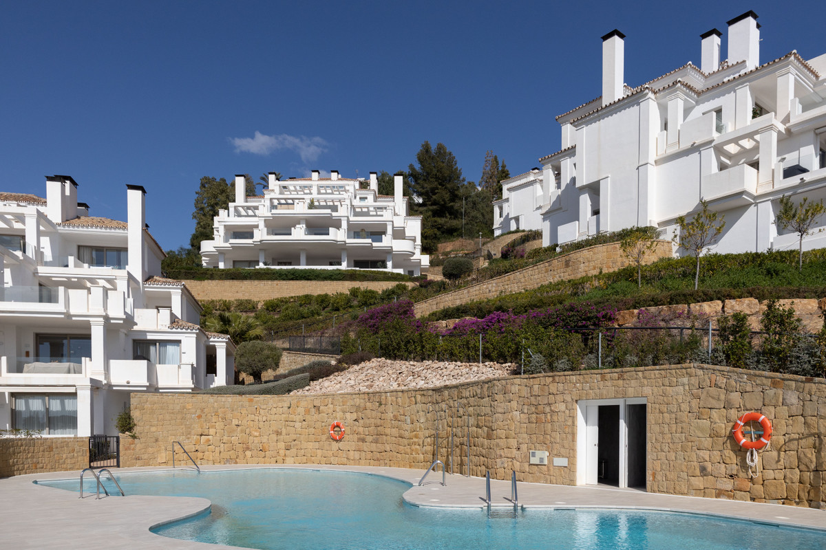 2 Bed Apartment for sale in Marbella Costa Del Sol, Málaga, Spain