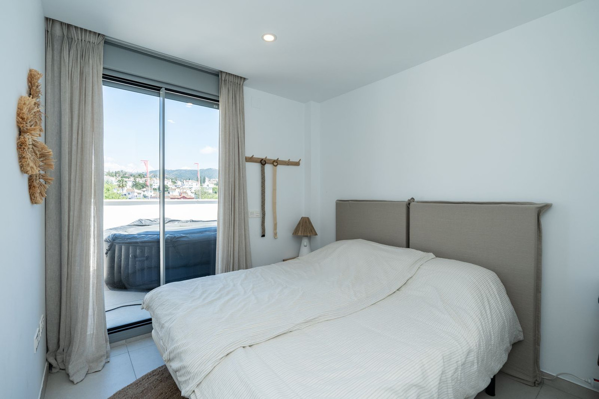 3 Bed Apartment for sale in Elviria Costa Del Sol, Málaga, Spain