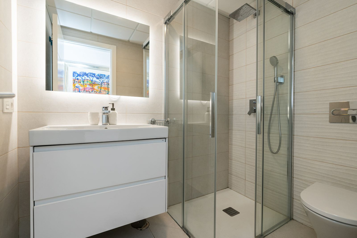 3 Bed Apartment for sale in Elviria Costa Del Sol, Málaga, Spain